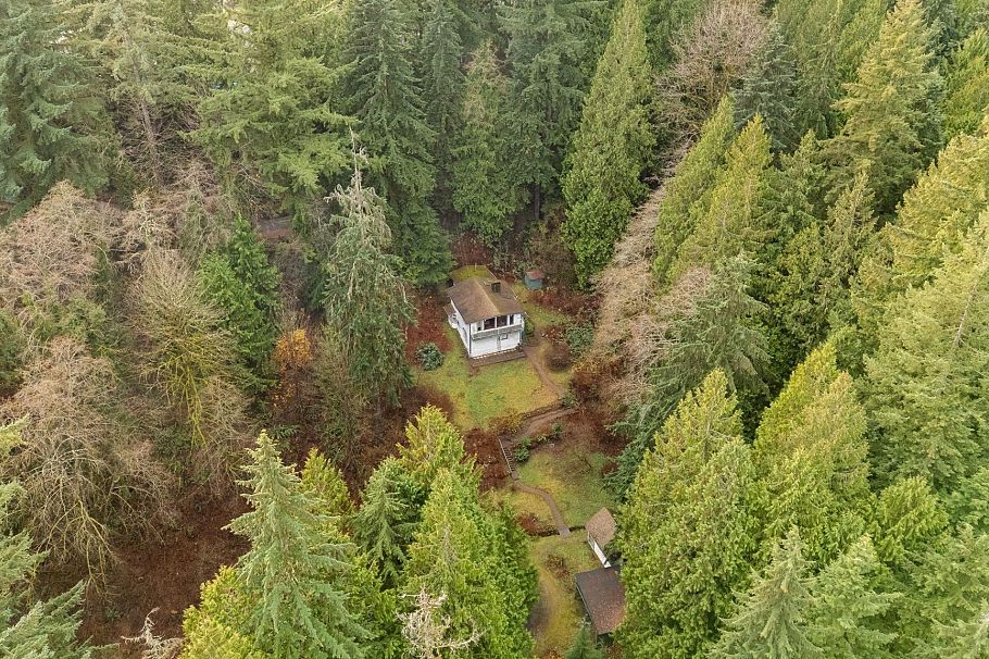 4520 Lynn Valley Road North Vancouver, BC - 1