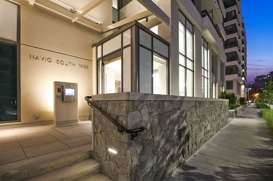 1302 1688 Pullman Porter Street Vancouver, BC - 19