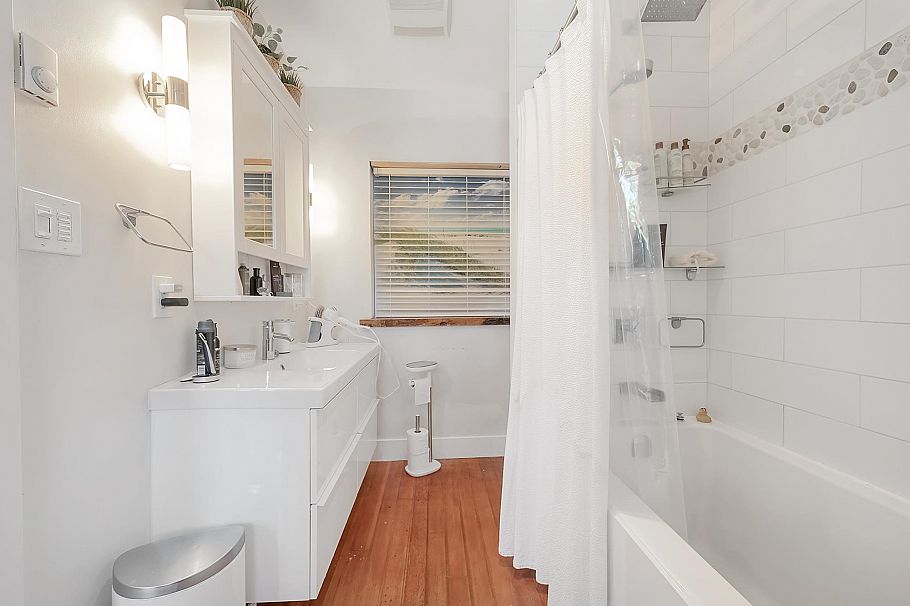 153 W 19th Avenue Vancouver, BC - 13