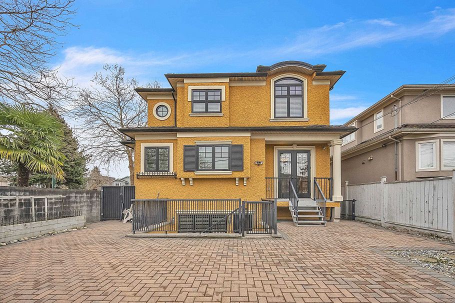 3593 Mackenzie Street Vancouver, BC - 8