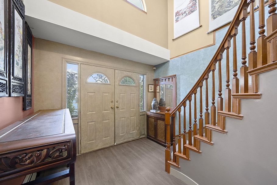 3206 E 25th Avenue Vancouver, BC - 32