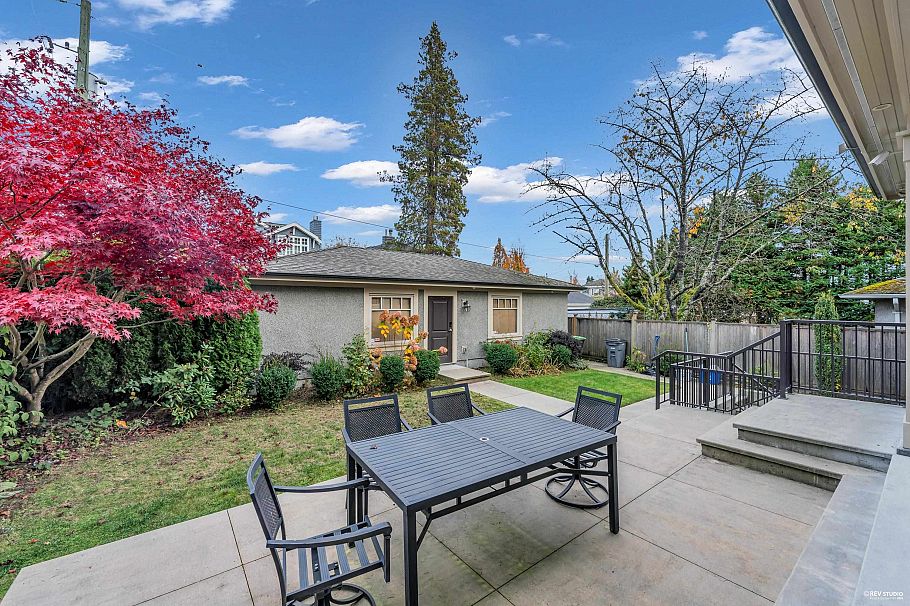 7458 Maple Street Vancouver, BC - 36