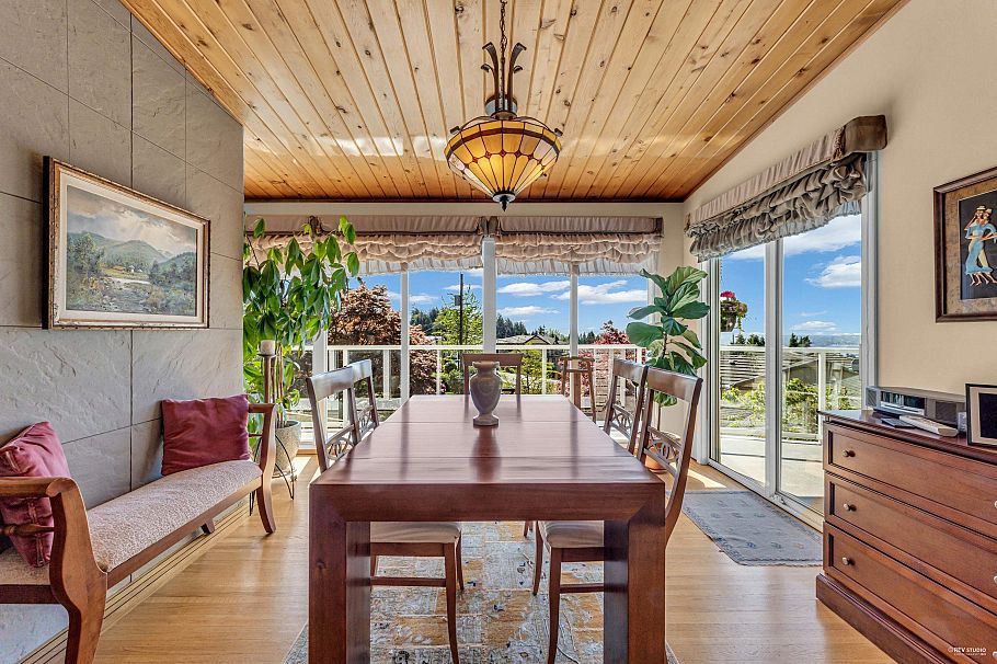 4323 Valencia Avenue North Vancouver, BC - 10