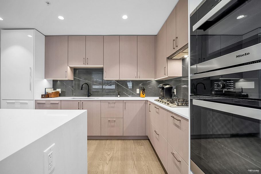 203 1632 Lions Gate Lane North Vancouver, BC - 5