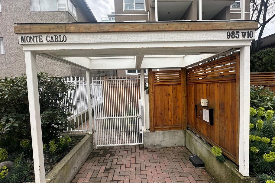 403 985 W 10th Avenue Vancouver, BC - 28