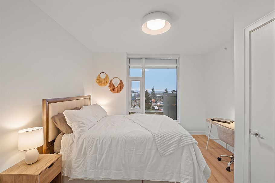 611 1500 Fern Street North Vancouver, BC - 13