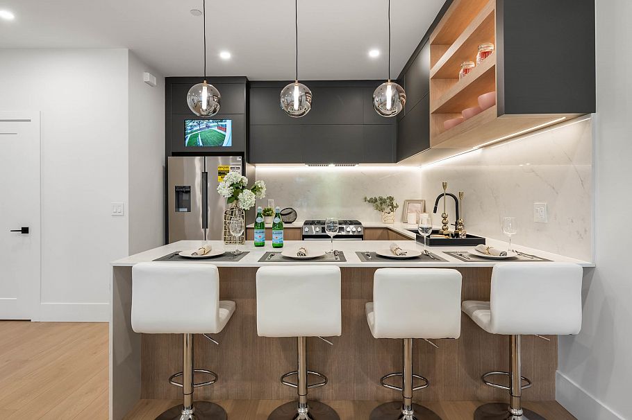 4 3065 Charles Street Vancouver, BC - 8