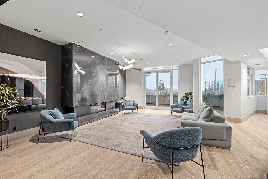 611 1500 Fern Street North Vancouver, BC - 25