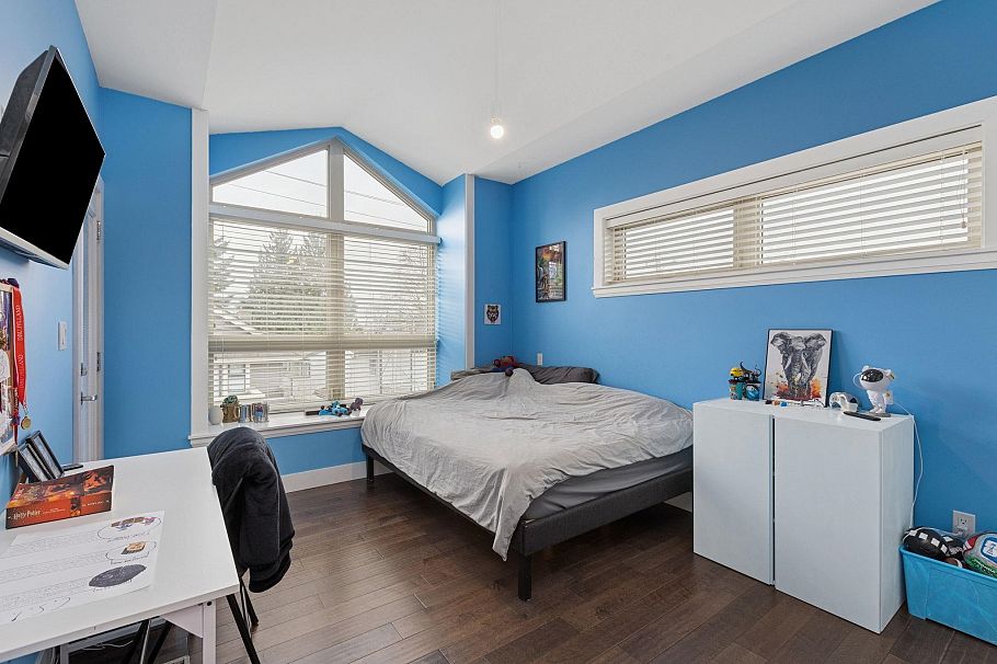 4 651 W 14th St North Vancouver, BC - 28