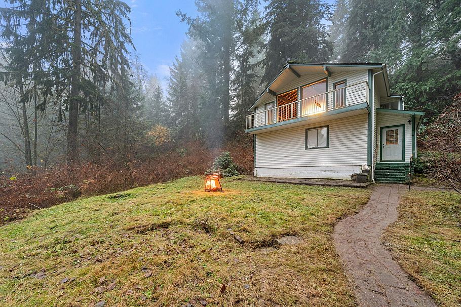 4520 Lynn Valley Road North Vancouver, BC - 3
