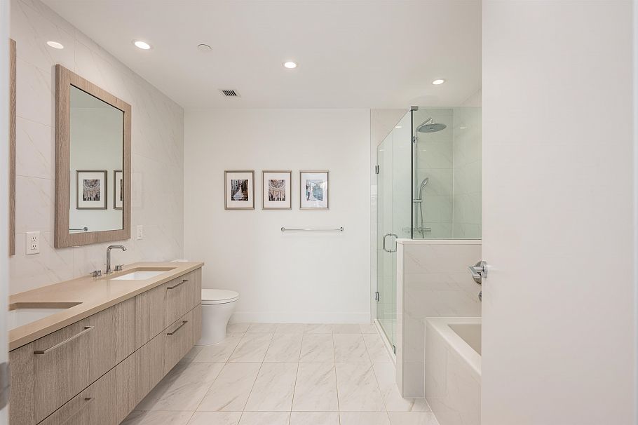 208 707 E 3rd Street North Vancouver, BC - 12