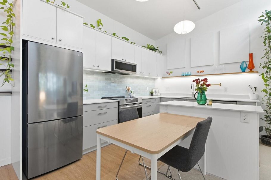 314 2416 W 3rd Avenue Vancouver, BC - 3