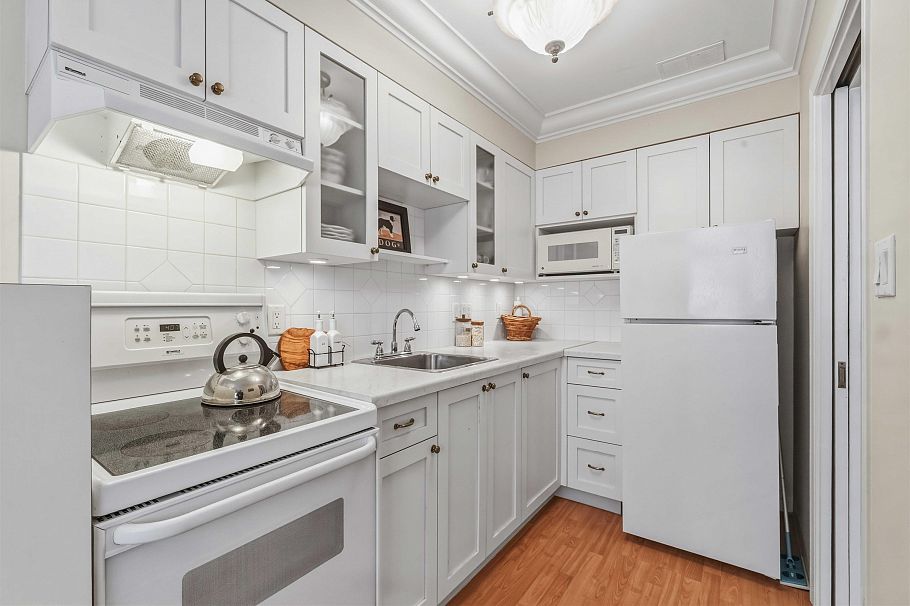 107 1879 Barclay Street Vancouver, BC - 15