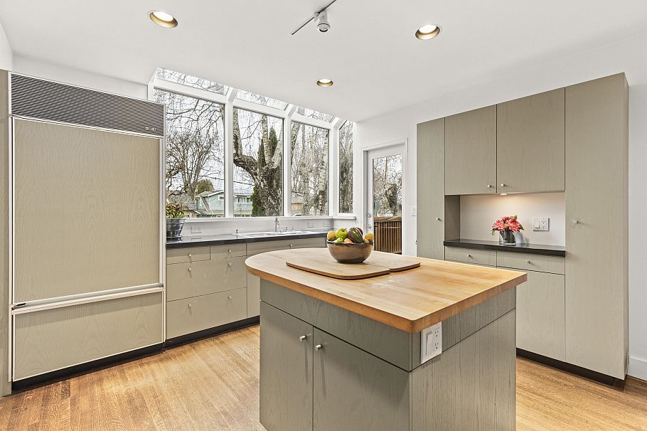 3545 W King Edward Avenue Vancouver, BC - 16