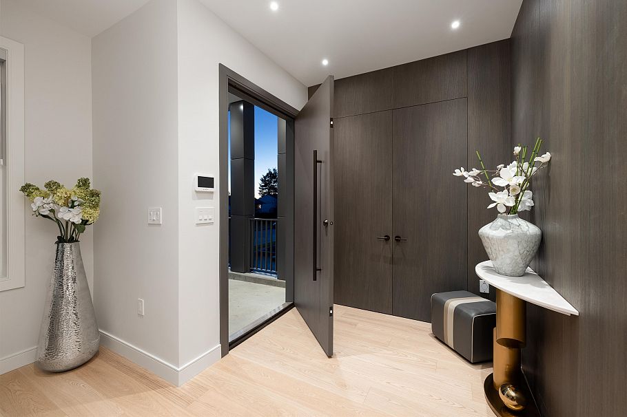 838 E 14th Street North Vancouver, BC - 4