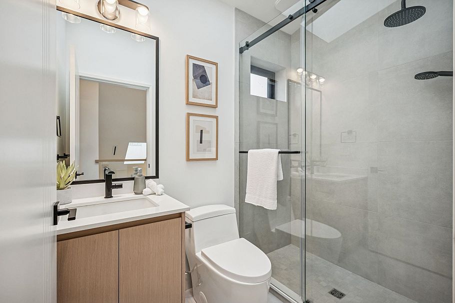 448 W 20th Avenue Vancouver, BC - 29