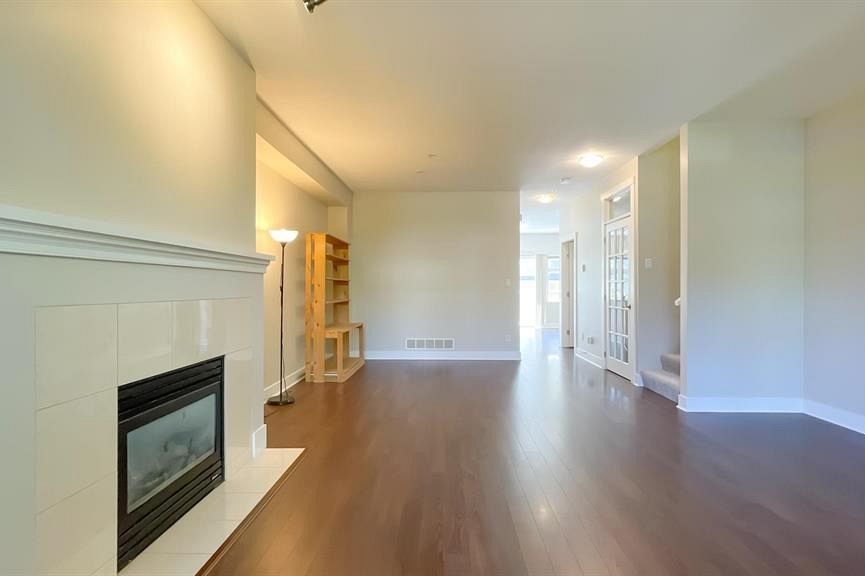 888 W 58th Avenue Vancouver, BC - 38