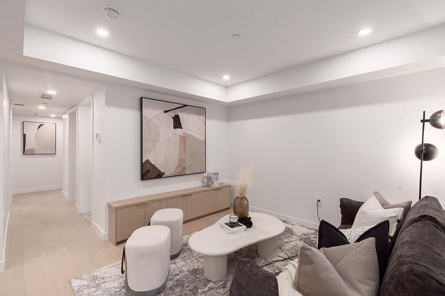 102 2329 E 34th Avenue Vancouver, BC - 6