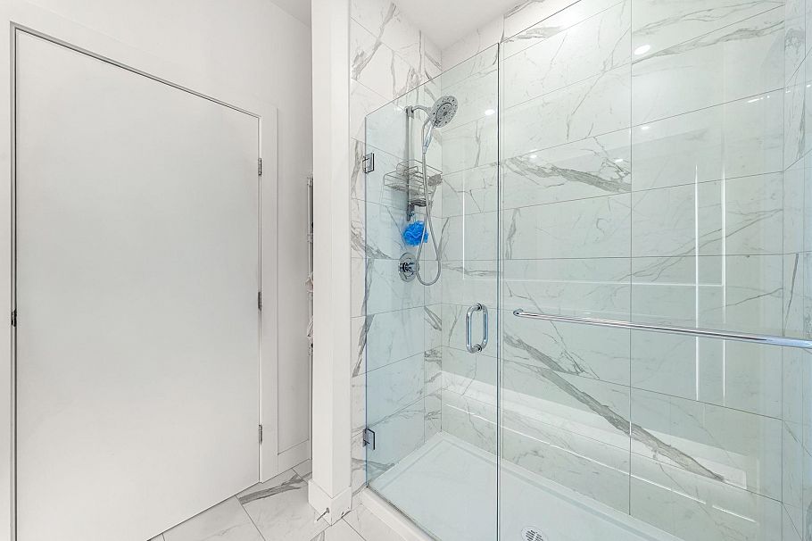 43 3596 Salal Drive North Vancouver, BC - 18