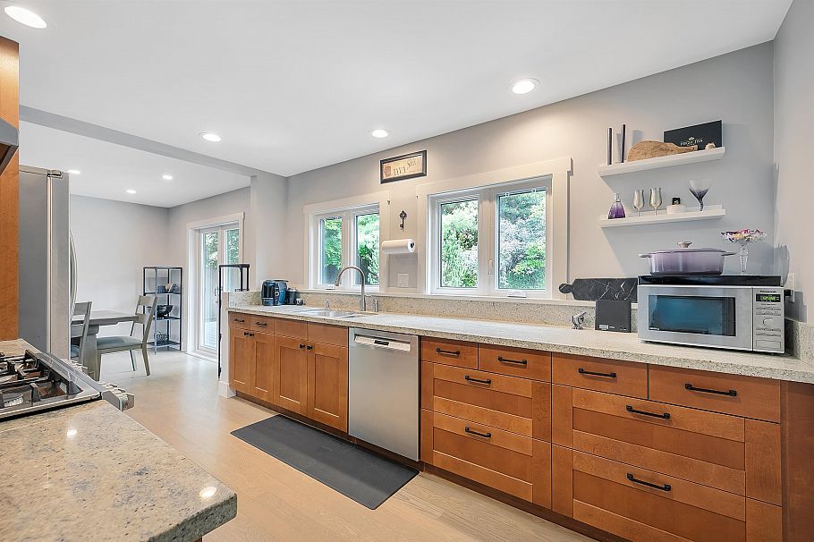 4106 Canterbury Crescent North Vancouver, BC - 13