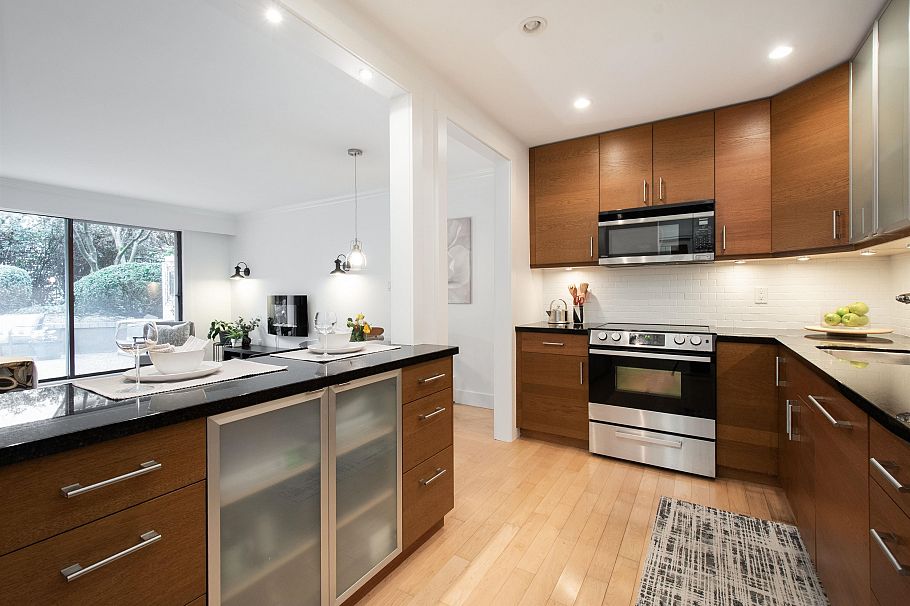 101 236 W 2nd Street North Vancouver, BC - 3