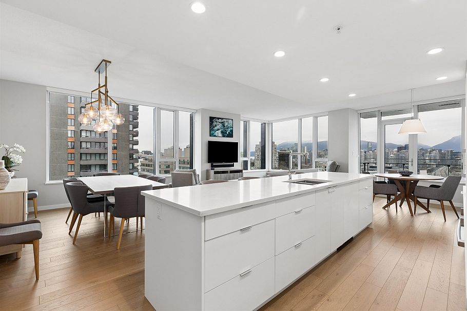 909 2888 Cambie Street Vancouver, BC - 16