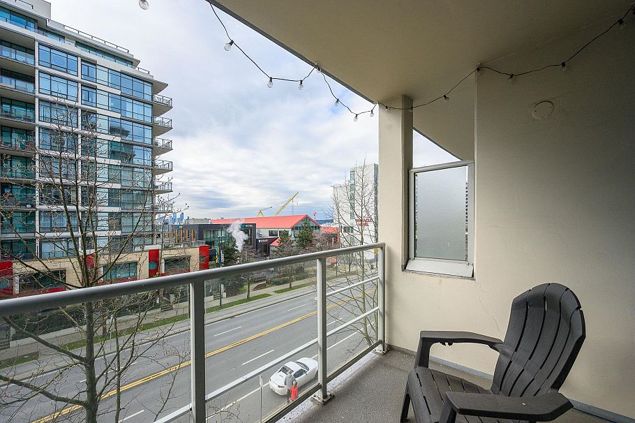 405 168 E Esplanade North Vancouver, BC - 14