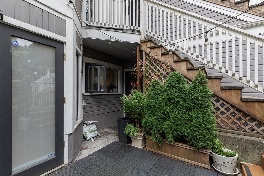 1 451 E Pender Street Vancouver, BC - 27