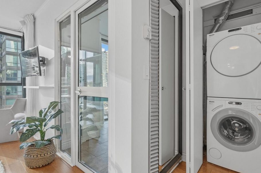 502 1331 W Georgia Street Vancouver, BC - 20