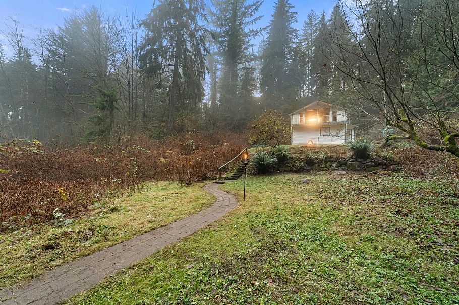 4520 Lynn Valley Road North Vancouver, BC - 16