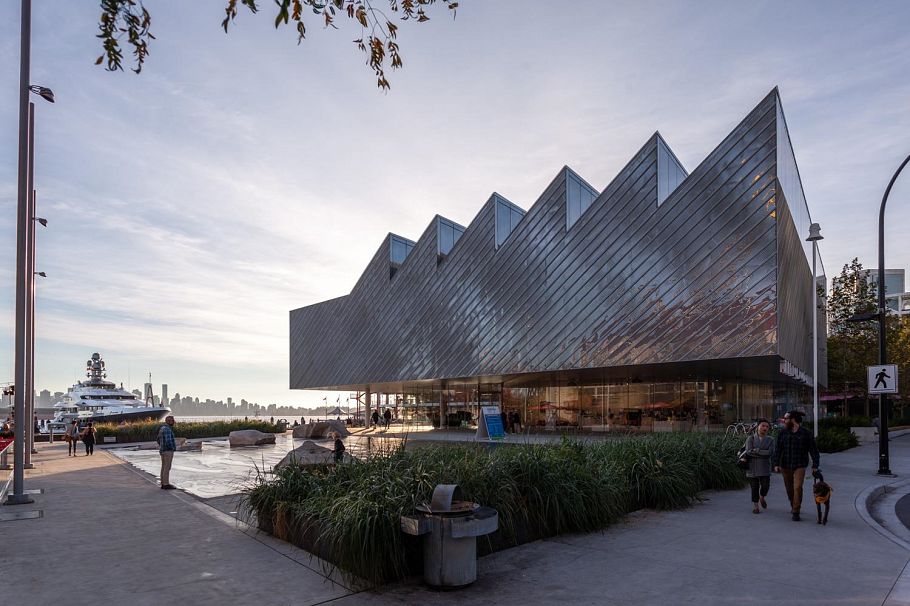 208 707 E 3rd Street North Vancouver, BC - 31