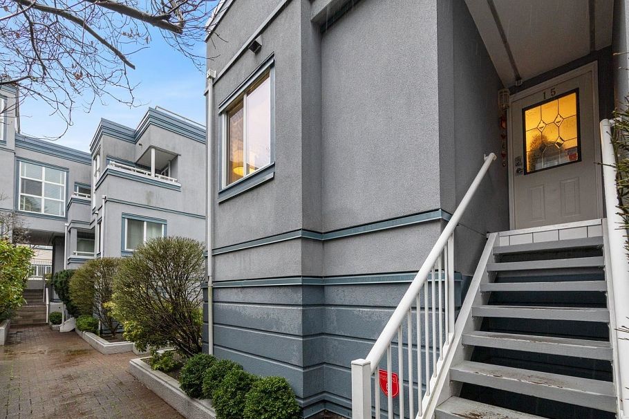 15 877 W 7th Avenue Vancouver, BC - 26