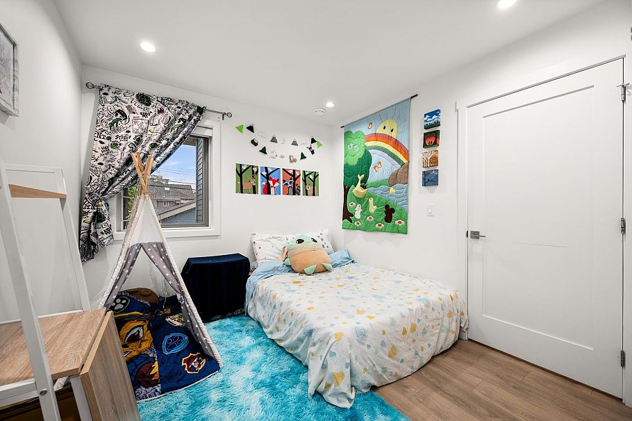 1452 E 20th Avenue Vancouver, BC - 13