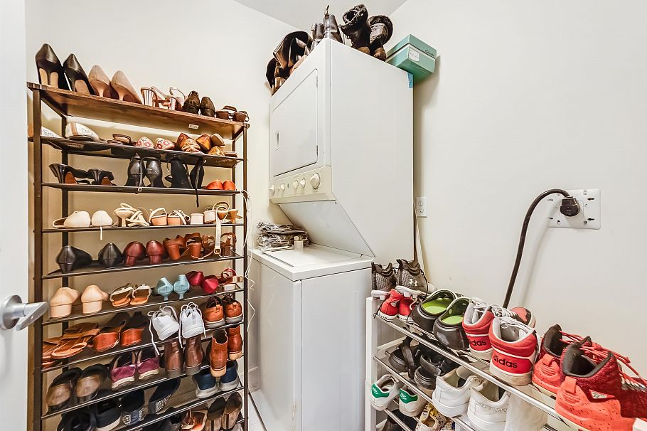 888 W 58th Avenue Vancouver, BC - 17