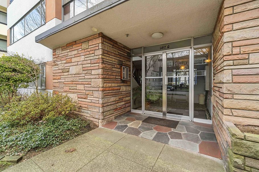 107 1879 Barclay Street Vancouver, BC - 4