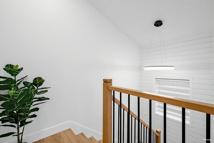 2 1020 Nootka Street Vancouver, BC - 24