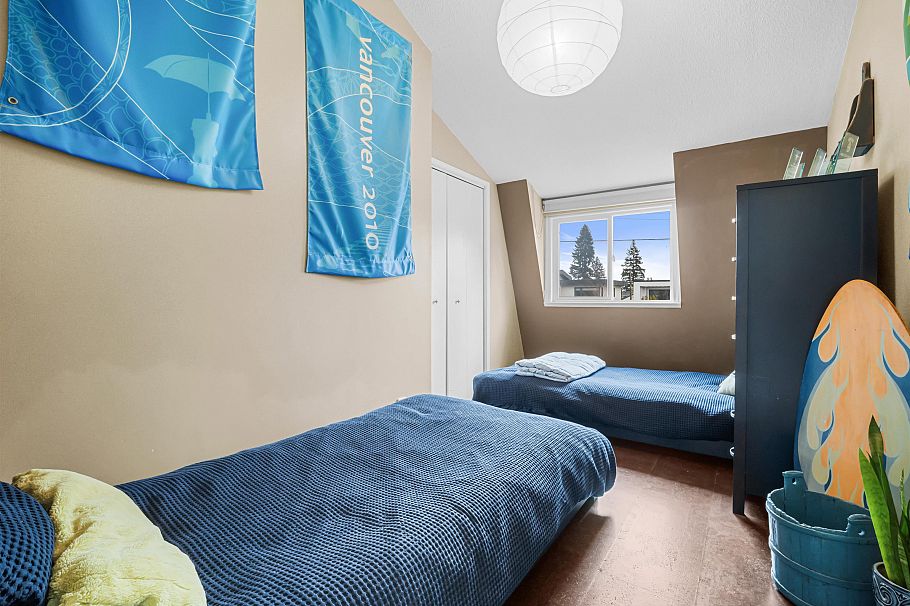 1140 W 20th Street North Vancouver, BC - 16