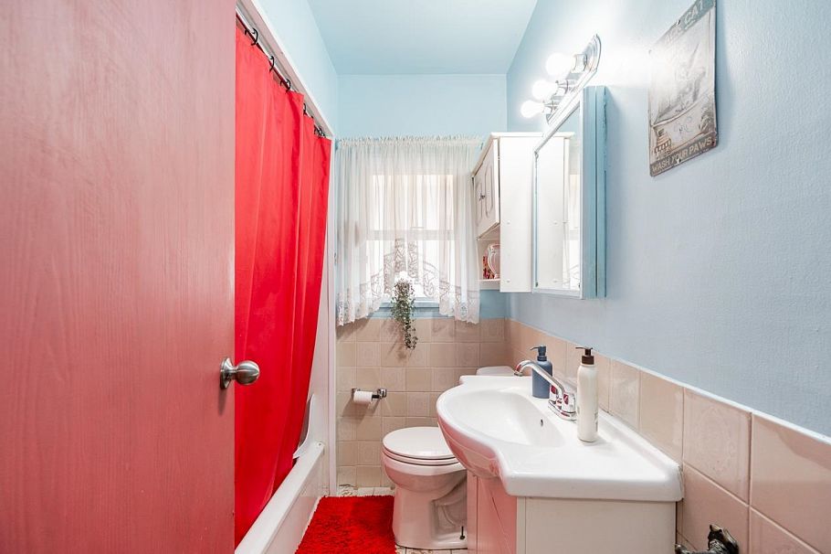 3895 Windermere Street Vancouver, BC - 12