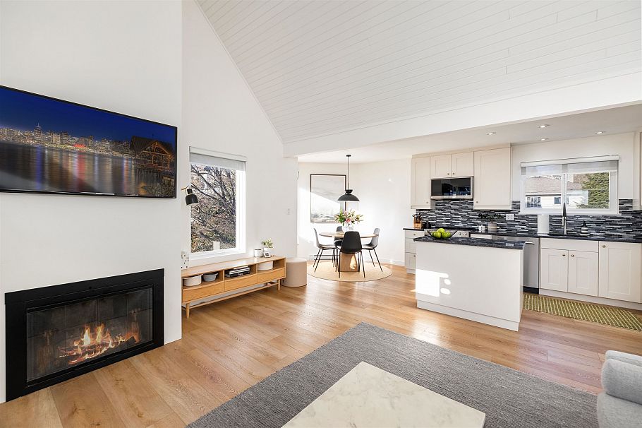 416 St. Georges Avenue North Vancouver, BC - 7