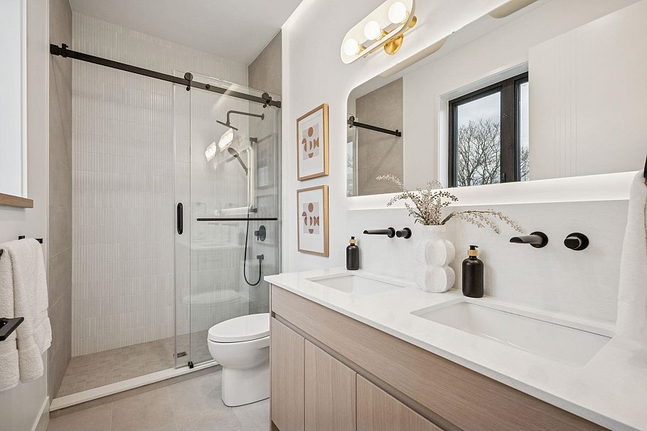 448 W 20th Avenue Vancouver, BC - 26