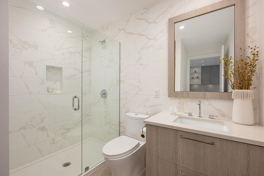 208 707 E 3rd Street North Vancouver, BC - 15