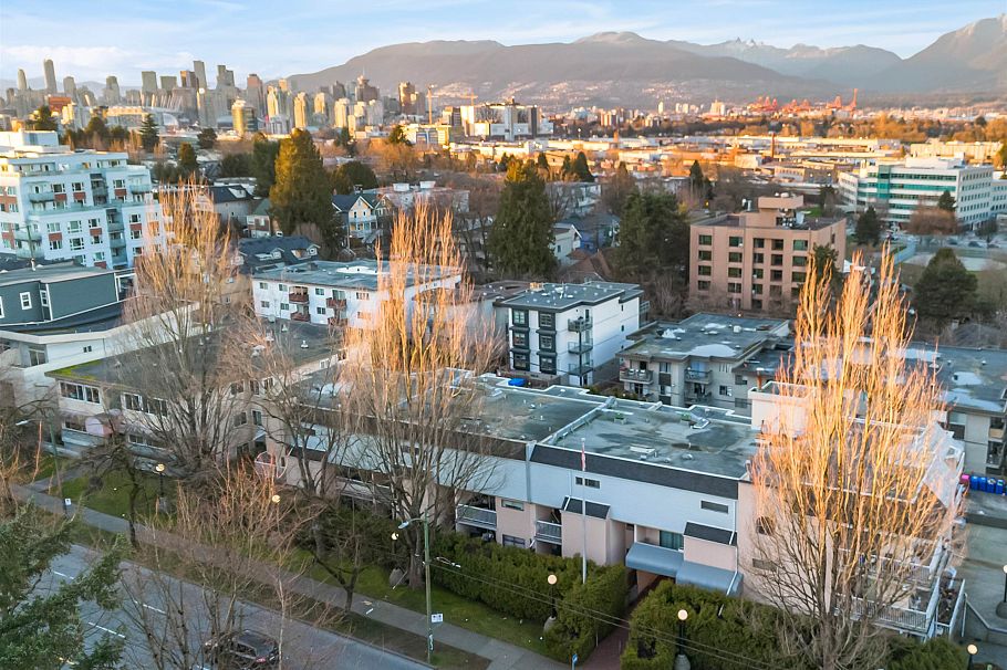 313 975 E Broadway Vancouver, BC - 22