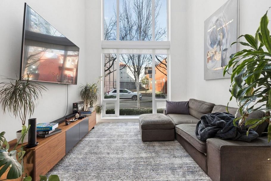 1106 Hornby Street Vancouver, BC - 2