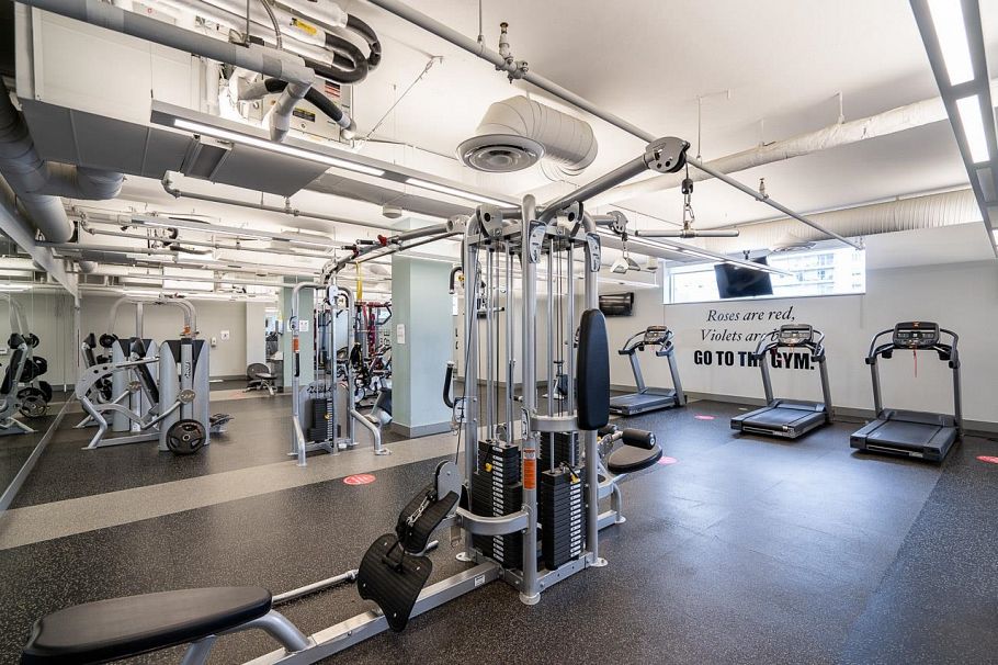 701 112 E 13th Street North Vancouver, BC - 5