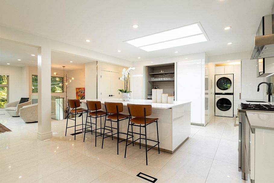 3595 Princess Avenue North Vancouver, BC - 5