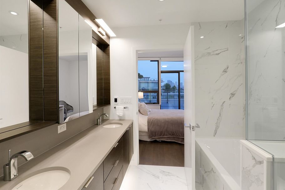 1302 1688 Pullman Porter Street Vancouver, BC - 12