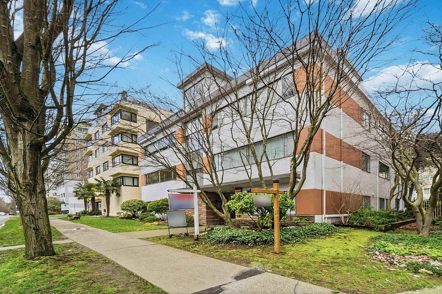 107 1879 Barclay Street Vancouver, BC - 3