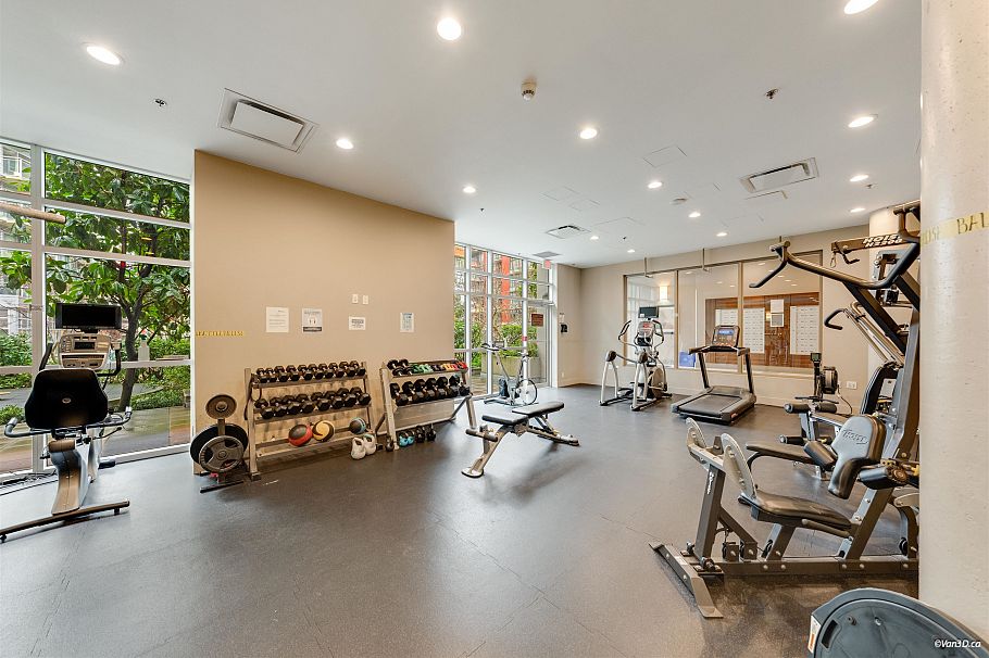 513 63 W 2nd Avenue Vancouver, BC - 14