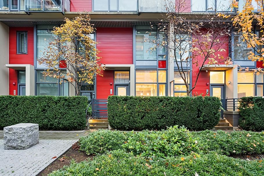 66 W 1st Avenue Vancouver, BC - 3