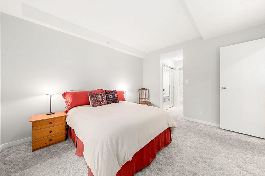 1878 York Avenue Vancouver, BC - 19